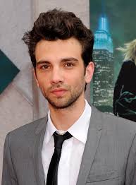 How tall is Jay Baruchel?